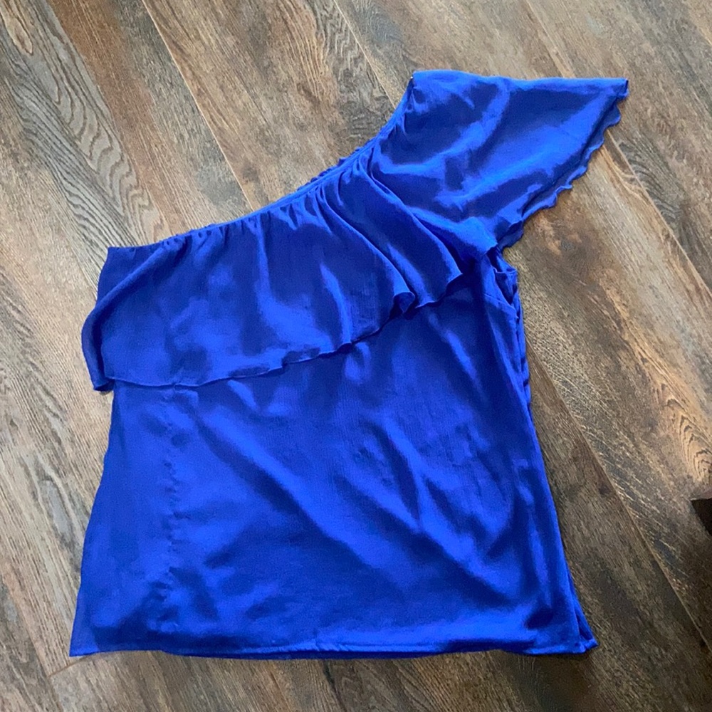 Pinky one shoulder blouse
